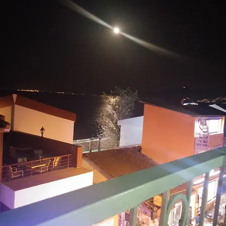Mudanya Otel מודניה